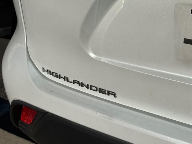 2023 Toyota Highlander Hybrid LE