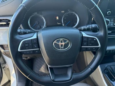 2023 Toyota Highlander Hybrid LE
