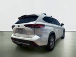 2020 Toyota Highlander LE