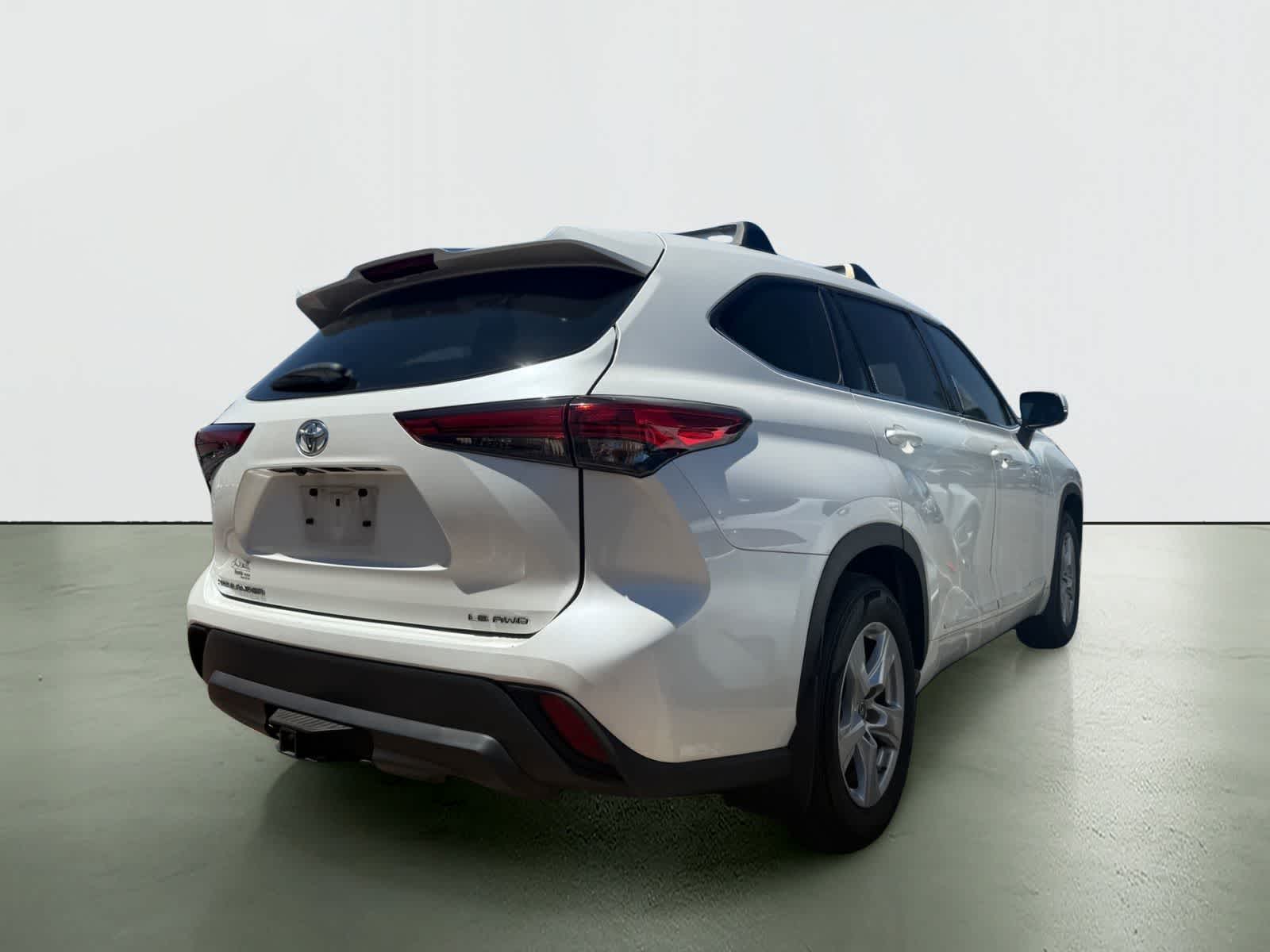 2020 Toyota Highlander LE