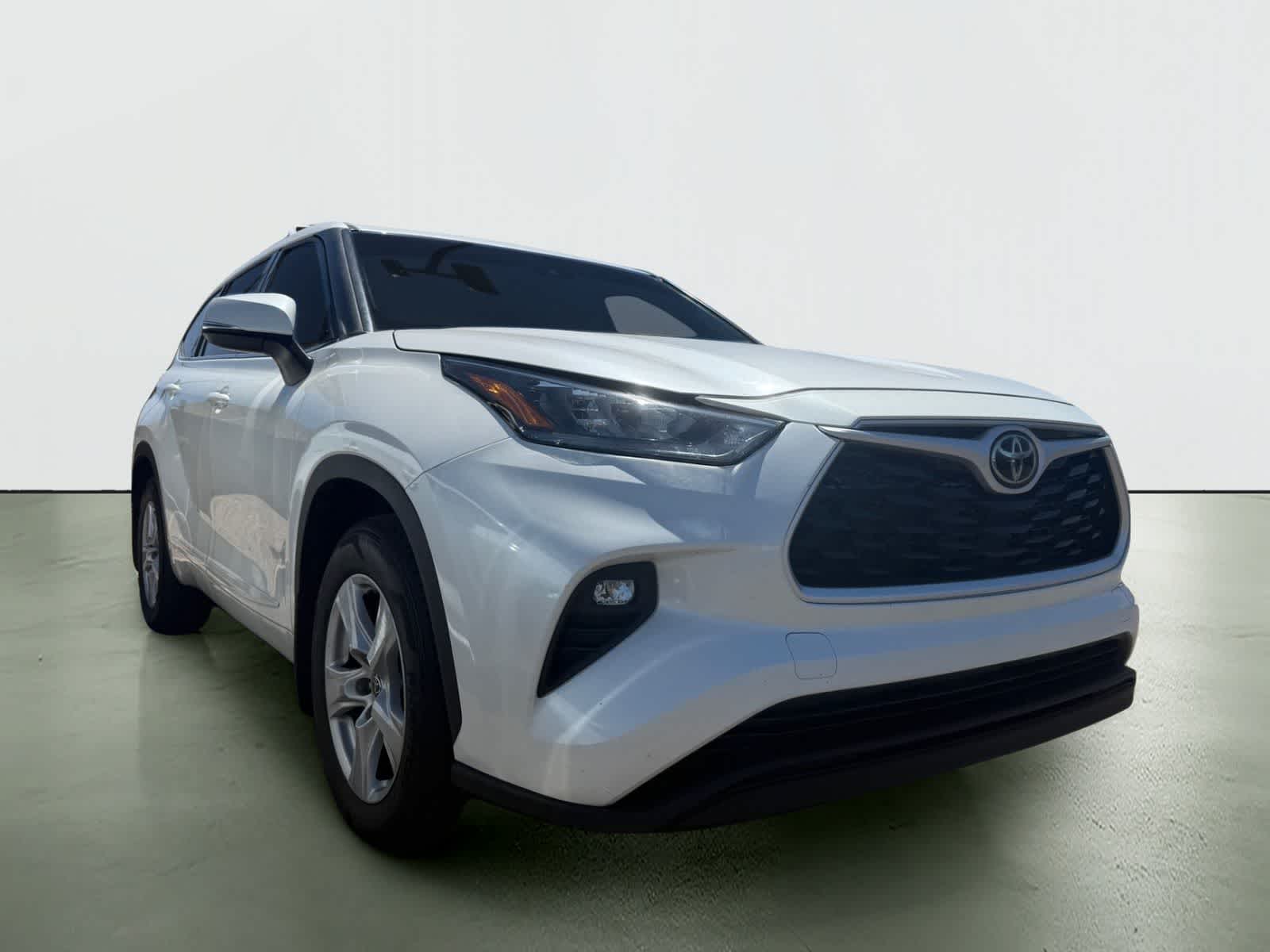 2020 Toyota Highlander LE