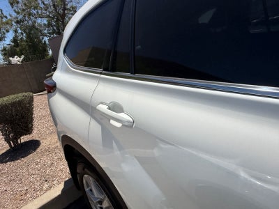 2020 Toyota Highlander LE