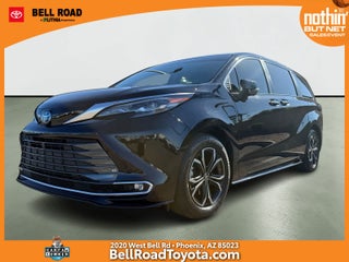 2025 Toyota Sienna Platinum