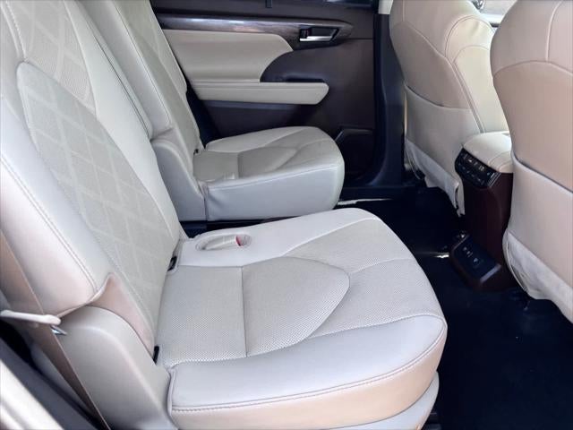 2020 Toyota Highlander Platinum