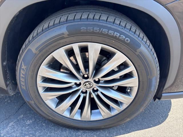 2020 Toyota Highlander Platinum