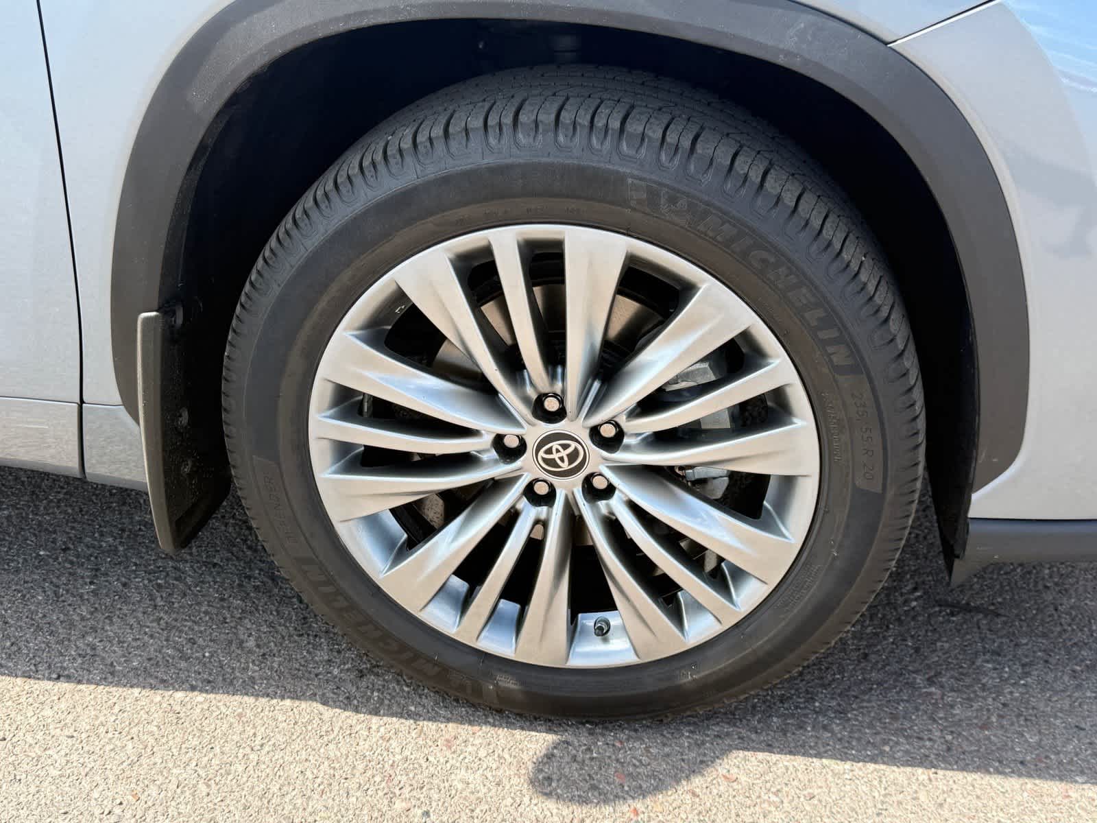 2021 Toyota Highlander Platinum