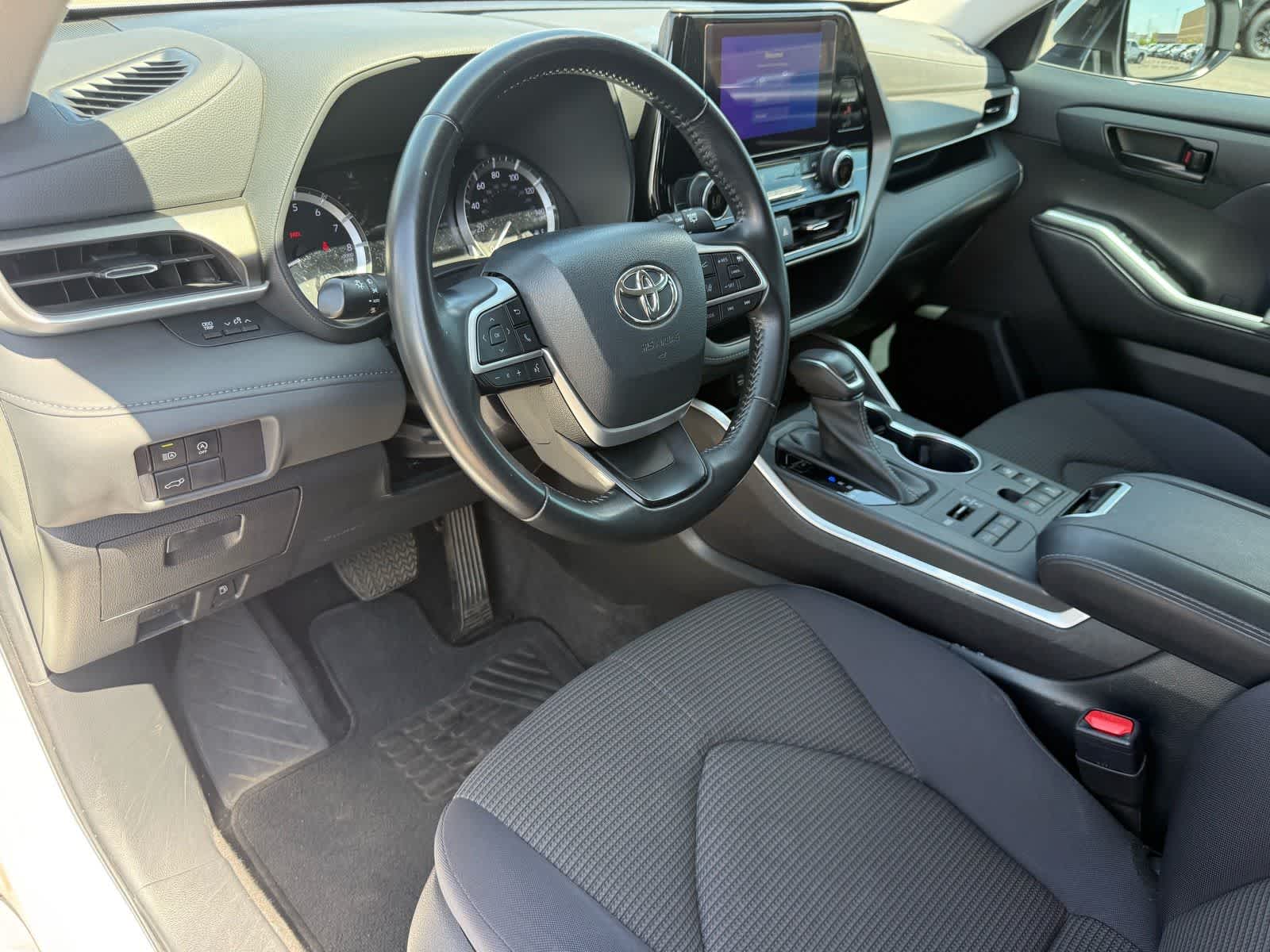 2023 Toyota Highlander LE