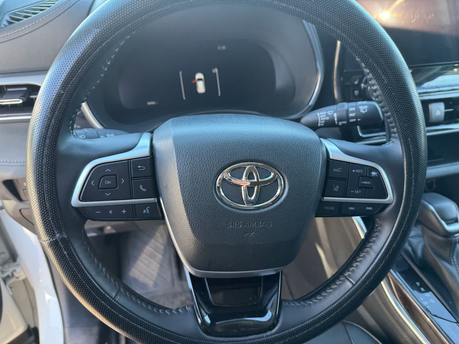 2023 Toyota Highlander Platinum