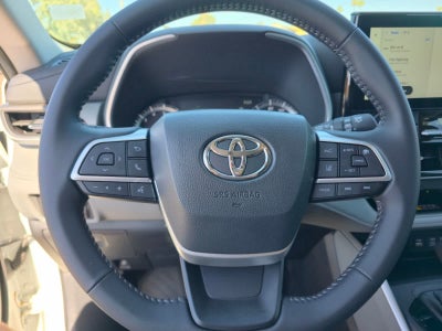 2025 Toyota Highlander XLE