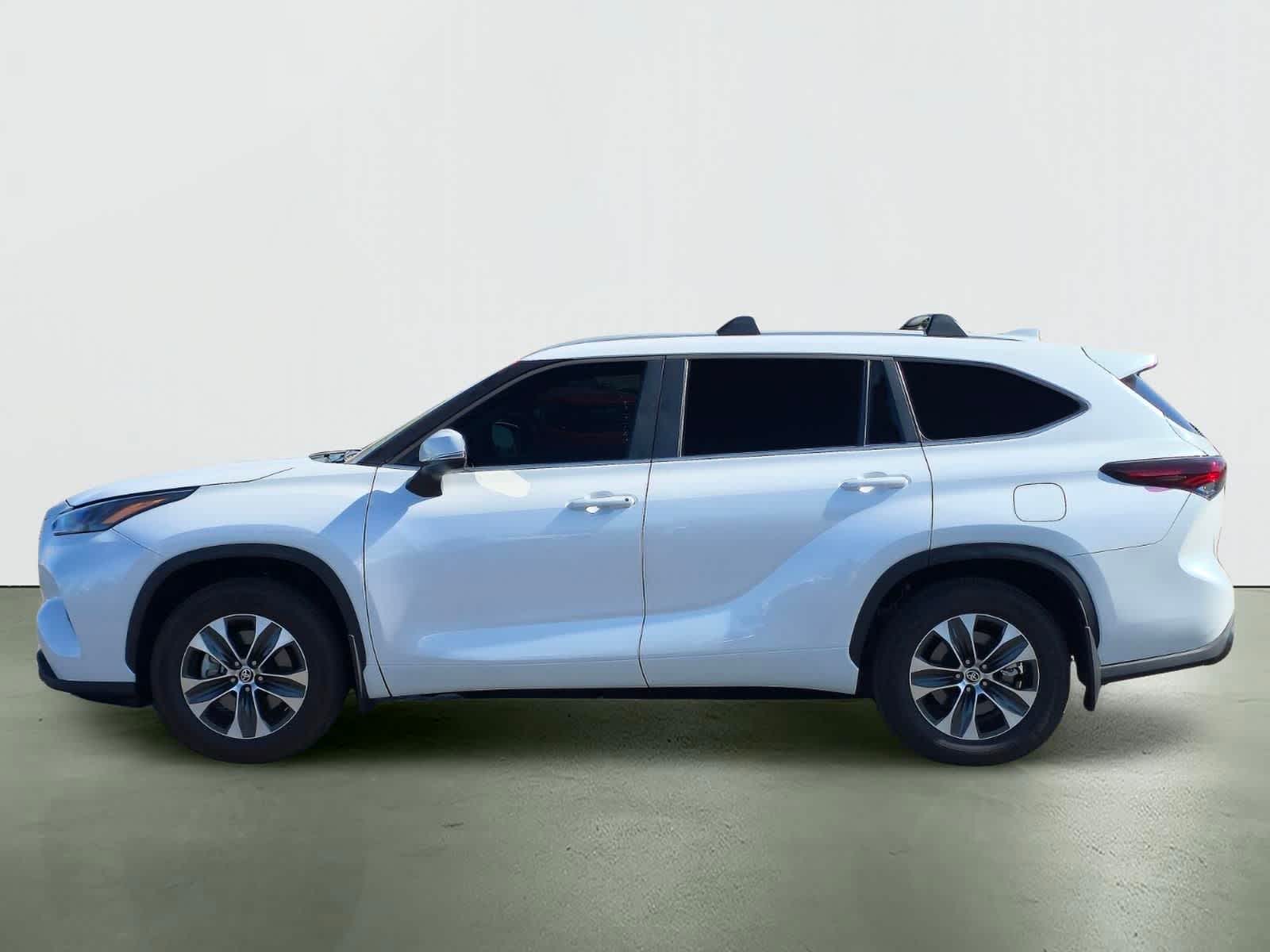 2025 Toyota Highlander XLE