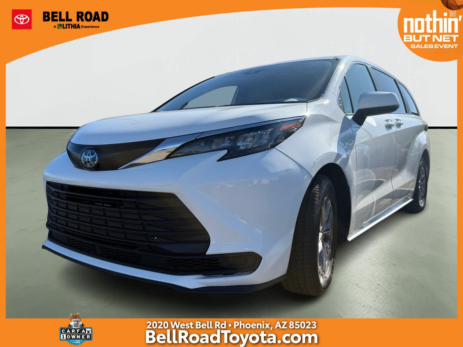 2025 Toyota Sienna LE