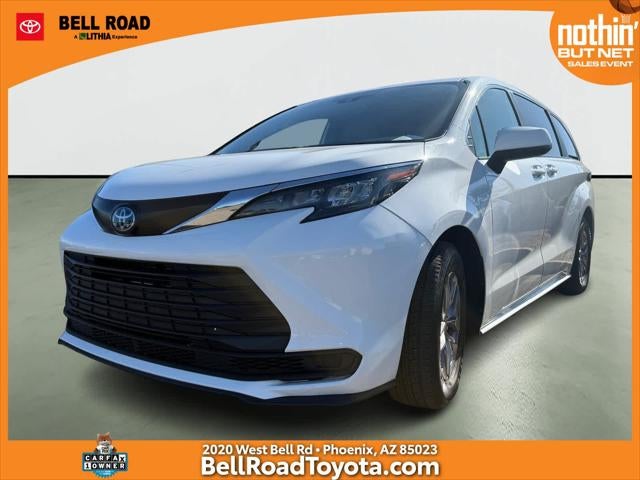 2025 Toyota Sienna LE