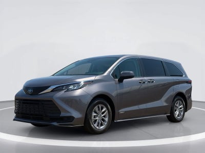 2021 Toyota Sienna LE