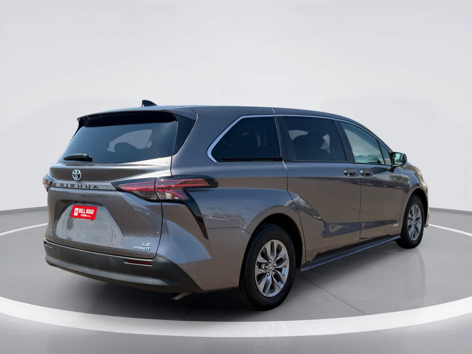 2021 Toyota Sienna LE
