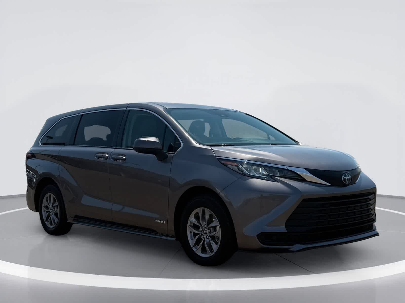 2021 Toyota Sienna LE