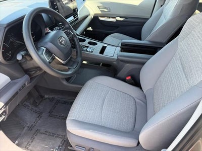 2021 Toyota Sienna LE
