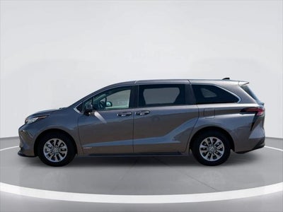 2021 Toyota Sienna LE