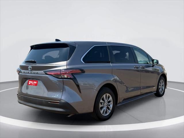 2021 Toyota Sienna LE