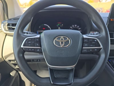 2021 Toyota Sienna LE