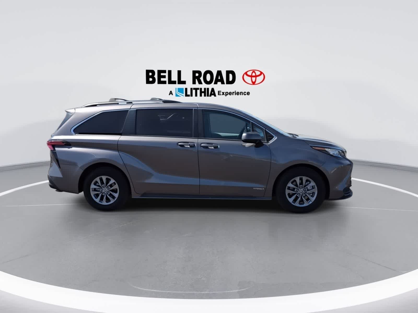 2021 Toyota Sienna LE