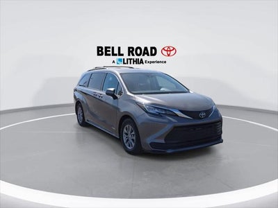2021 Toyota Sienna LE