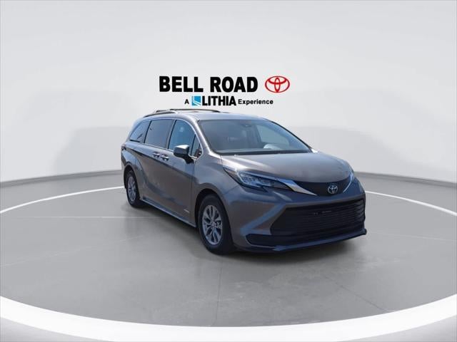 2021 Toyota Sienna LE