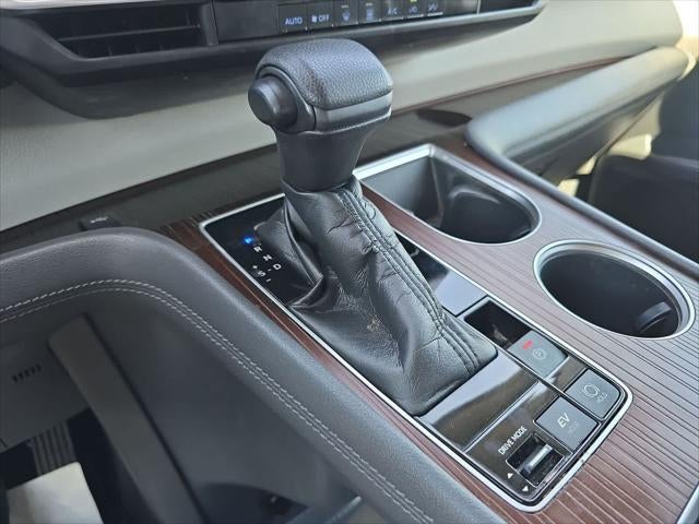 2021 Toyota Sienna LE