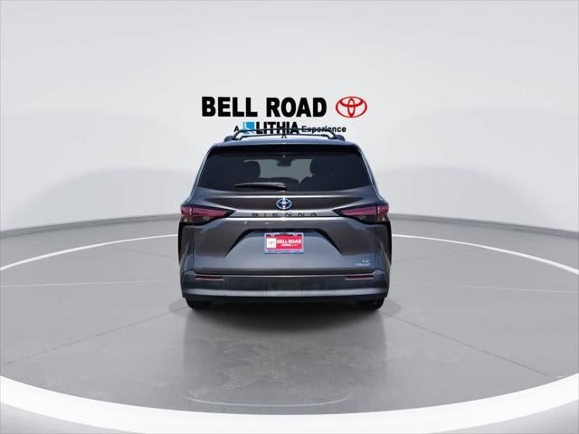 2021 Toyota Sienna LE