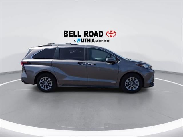 2021 Toyota Sienna LE