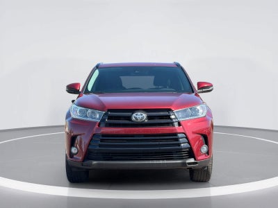 2017 Toyota Highlander SE