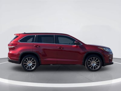 2017 Toyota Highlander SE