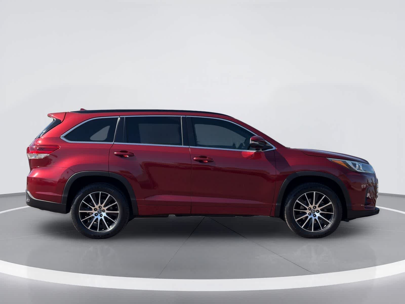 2017 Toyota Highlander SE