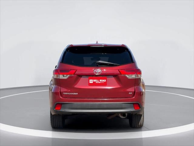 2017 Toyota Highlander SE