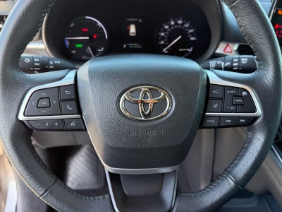 2024 Toyota Sienna XLE