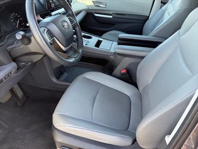 2024 Toyota Sienna XLE