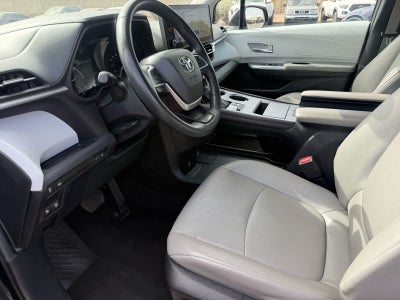 2025 Toyota Sienna XLE