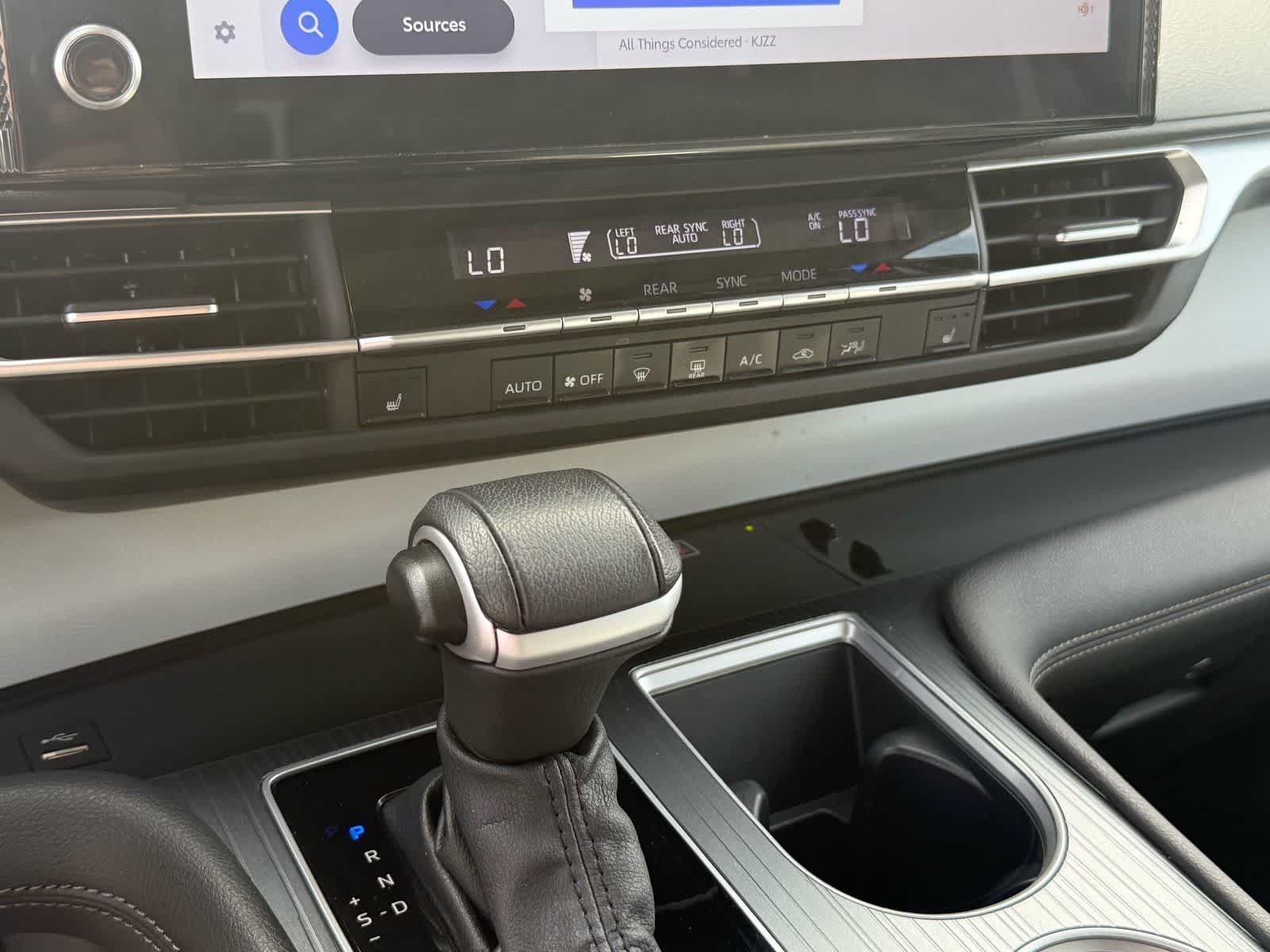 2025 Toyota Sienna XLE
