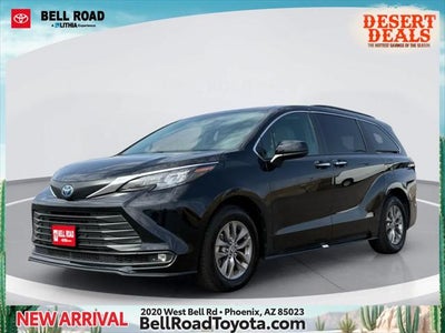 2025 Toyota Sienna XLE