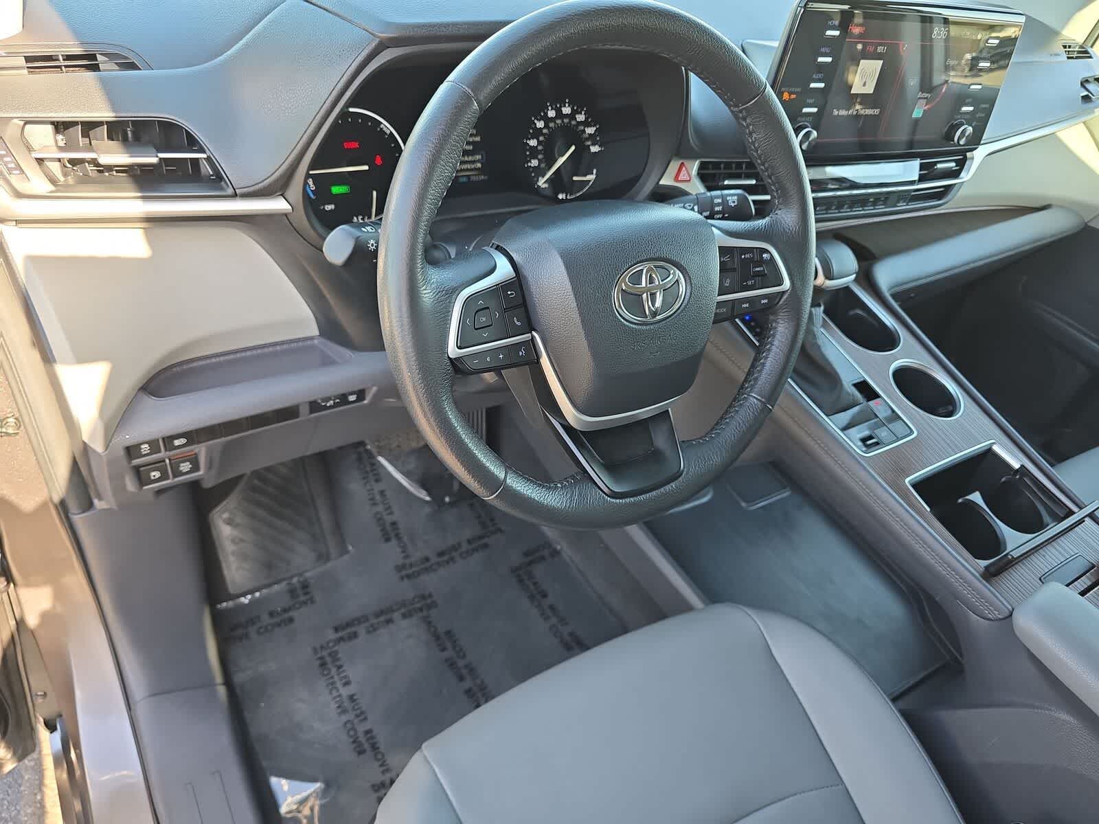 2024 Toyota Sienna XLE