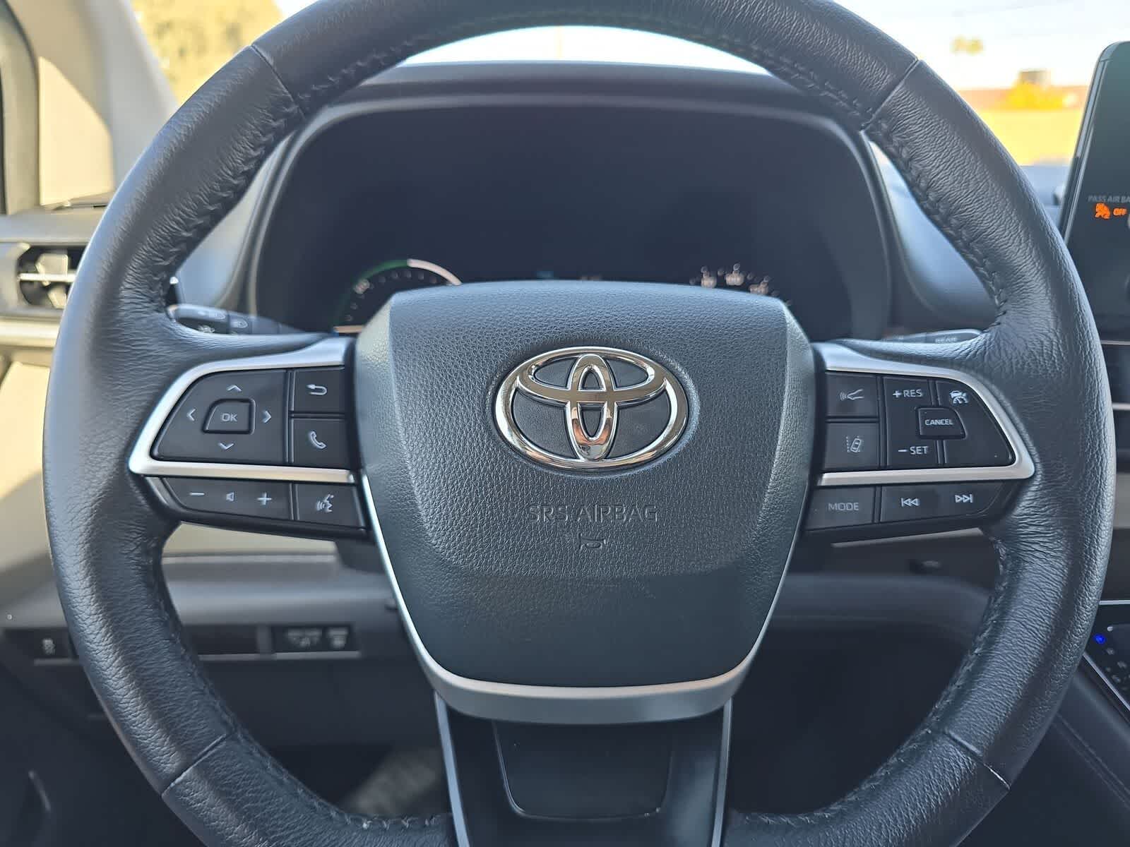 2024 Toyota Sienna XLE