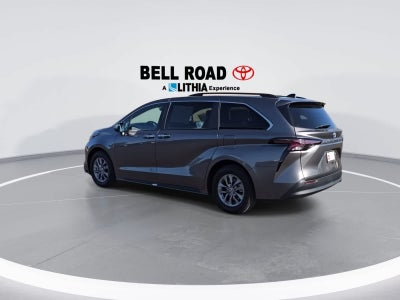 2024 Toyota Sienna XLE