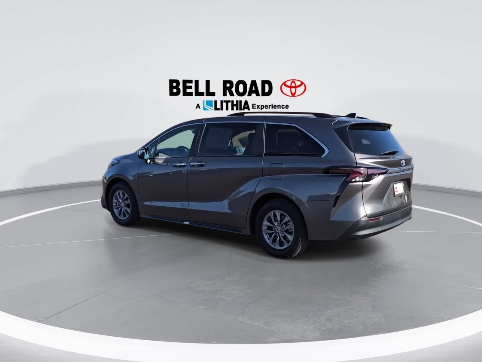 2024 Toyota Sienna XLE