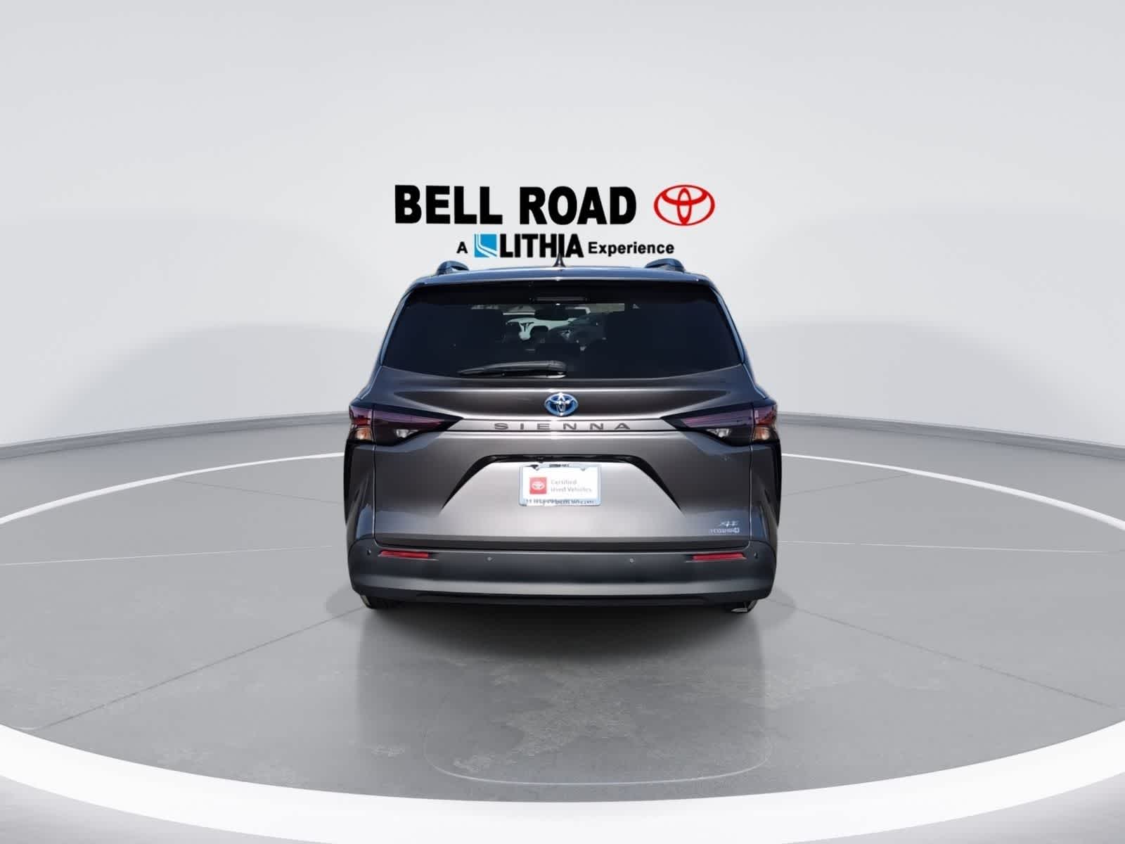 2024 Toyota Sienna XLE