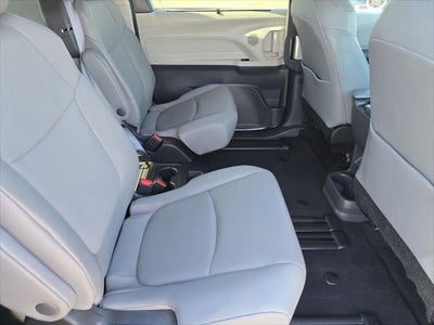 2024 Toyota Sienna XLE
