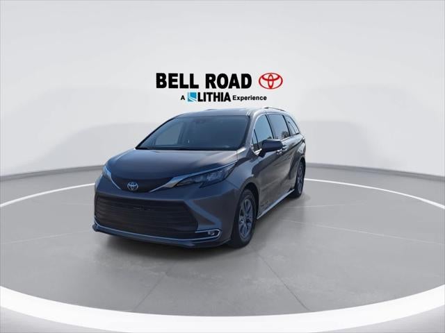 2024 Toyota Sienna XLE