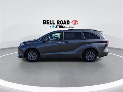 2024 Toyota Sienna XLE