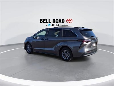 2024 Toyota Sienna XLE
