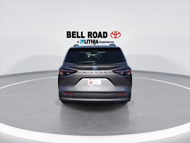 2024 Toyota Sienna XLE