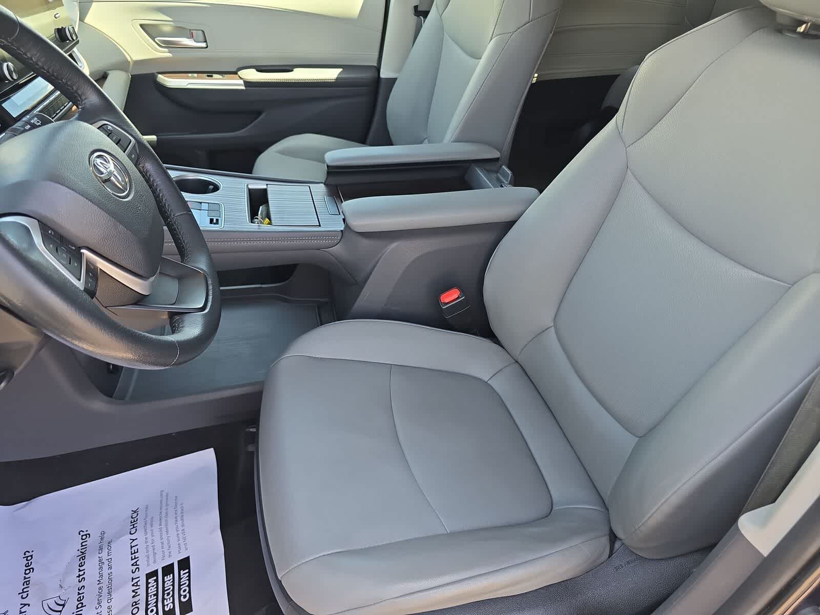 2024 Toyota Sienna XLE