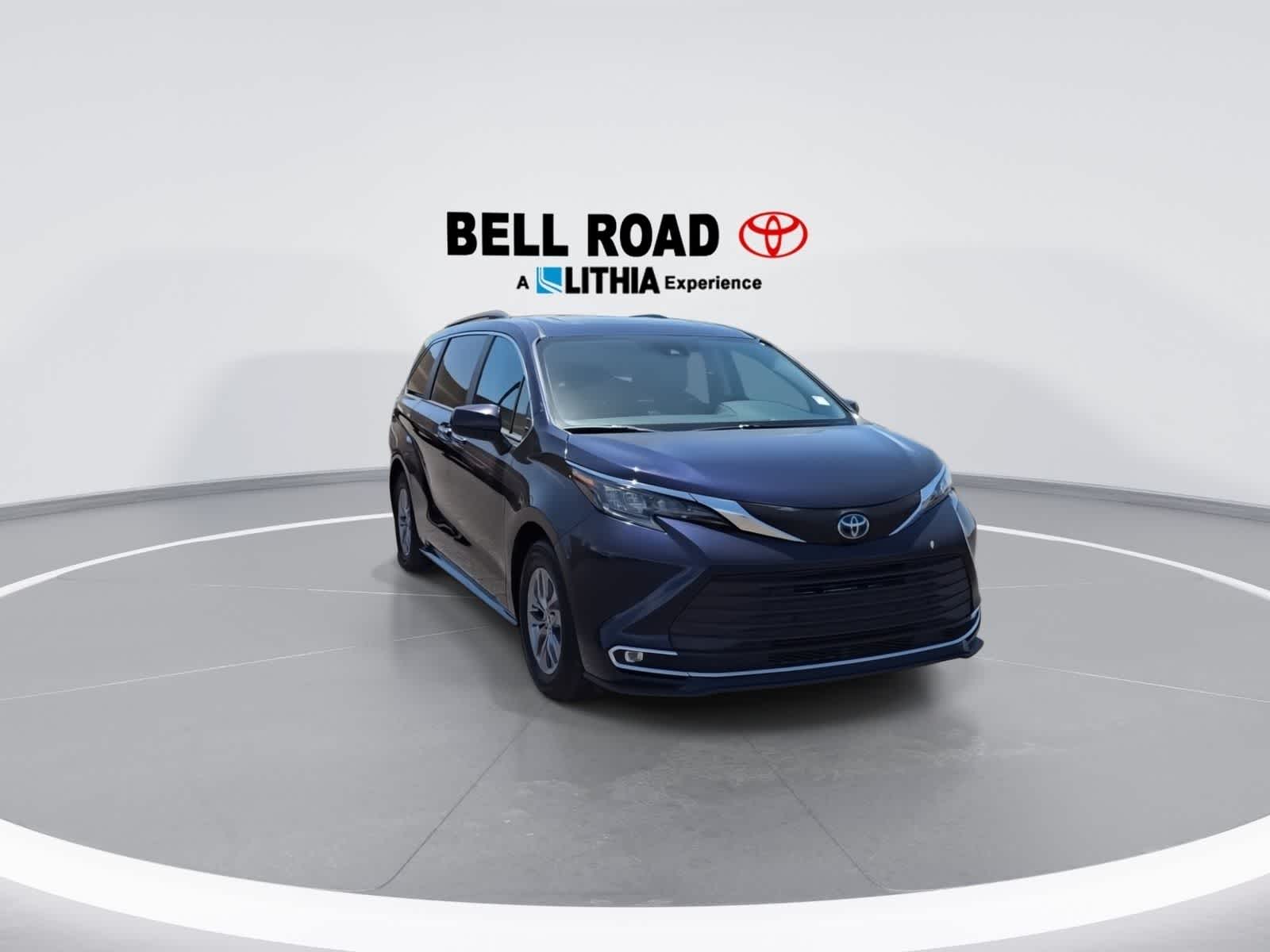 2024 Toyota Sienna XLE